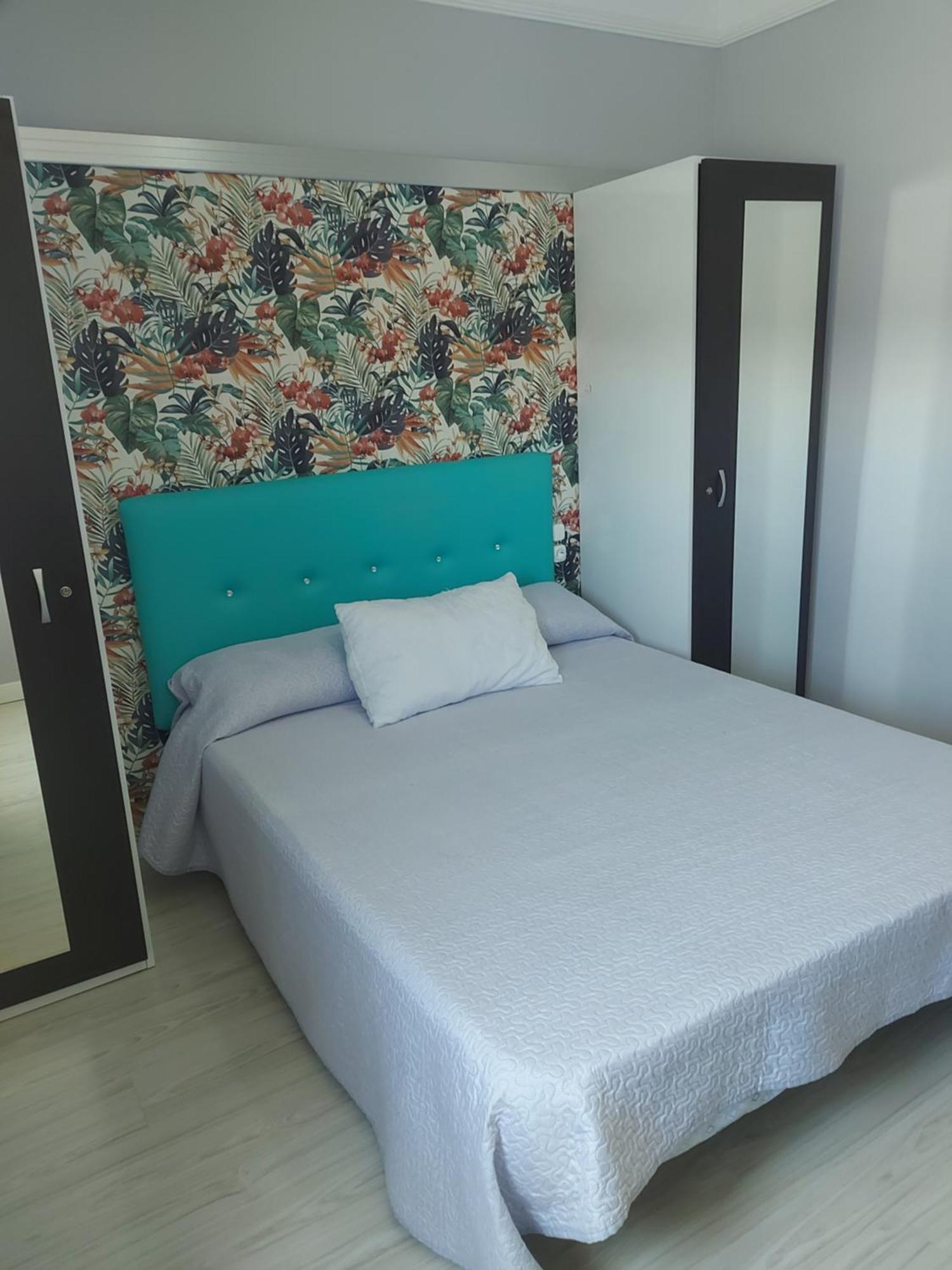 Hostal Fuente Del Pino 후미야 외부 사진