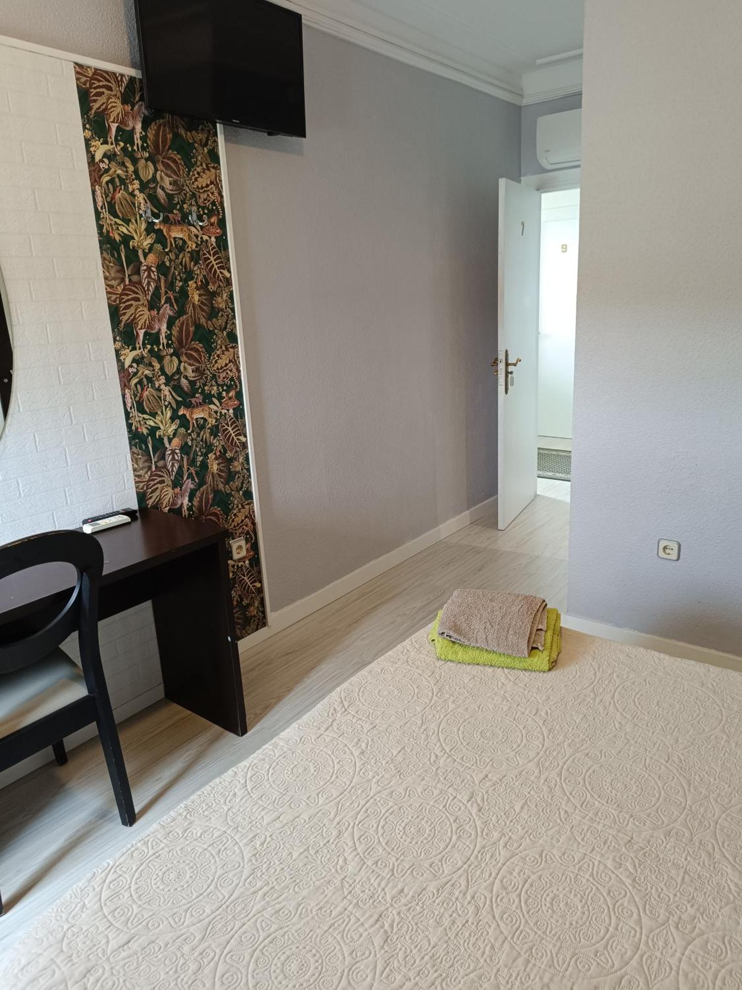 Hostal Fuente Del Pino 후미야 외부 사진